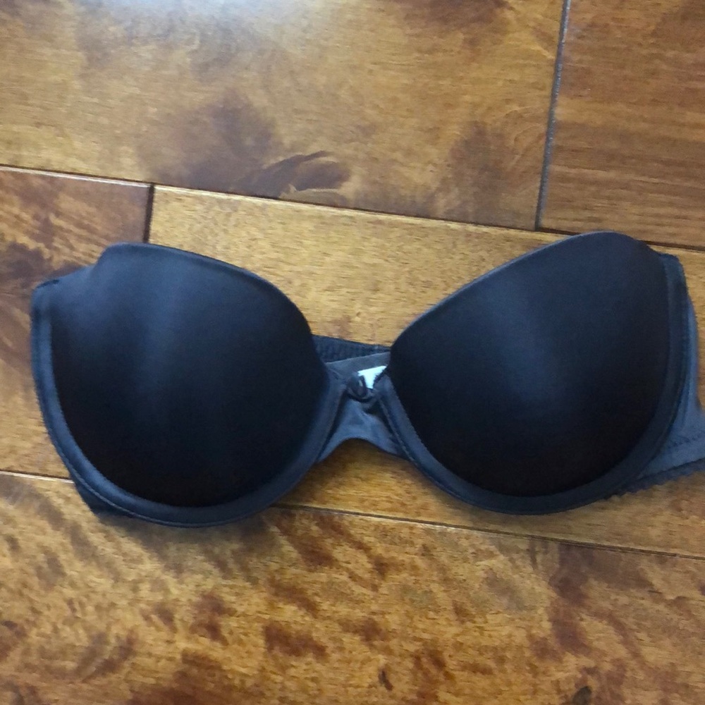 3/$15 Gilly Hicks strapless bra